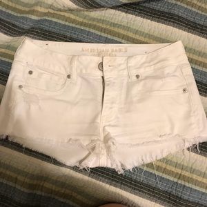American Eagle white cut off shorts
